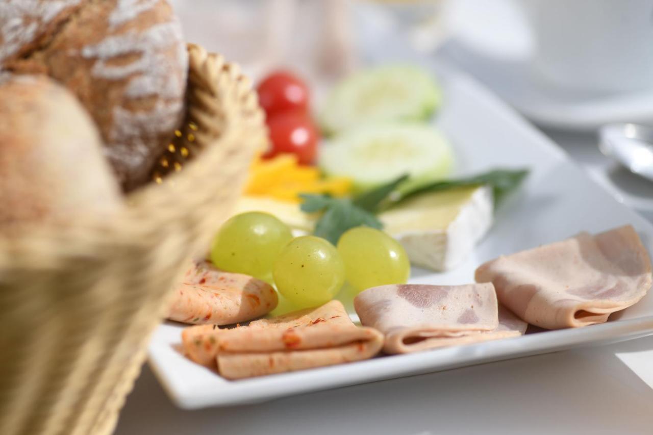Hotel Maria Theresia Adults-Only Lagundo Εξωτερικό φωτογραφία
